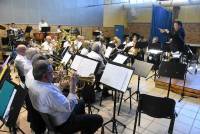 Les harmonies de Sainte-Sigolène et Bas-en-Basset jouent le printemps