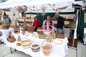 Saint-Pal-de-Mons : d&#039;extraordinaires créations sur le marché aux paniers