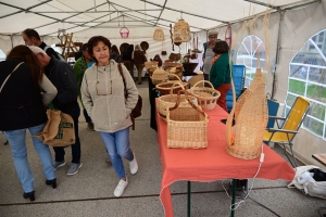 Saint-Pal-de-Mons : d&#039;extraordinaires créations sur le marché aux paniers