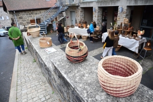 Saint-Pal-de-Mons : d&#039;extraordinaires créations sur le marché aux paniers