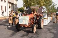 Bas-en-Basset : ambiance champêtre et colorée pour le défilé des chars