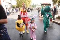 Bas-en-Basset : ambiance champêtre et colorée pour le défilé des chars