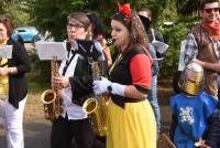 Bas-en-Basset : ambiance champêtre et colorée pour le défilé des chars