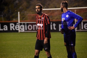 Foot, R1 : Espaly continue son cavalier seul