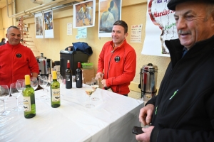 Yssingeaux : le Noël gourmand ouvre l&#039;appétit à la salle de la Coupe du monde