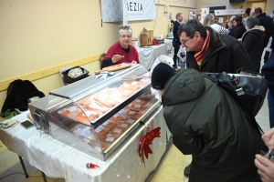 Yssingeaux : le Noël gourmand ouvre l&#039;appétit à la salle de la Coupe du monde