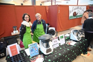 Yssingeaux : le Noël gourmand ouvre l&#039;appétit à la salle de la Coupe du monde