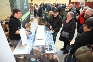 Yssingeaux : le Noël gourmand ouvre l&#039;appétit à la salle de la Coupe du monde