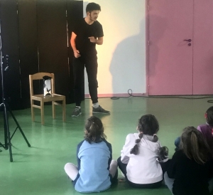 Des jeunes initiés à l&#039;art du conte au lycée Eugénie-Joubert d&#039;Yssingeaux