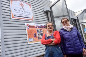 Montfaucon-en-Velay : le Sourire d&#039;Houda aménage ses nouvelles Puces du samedi