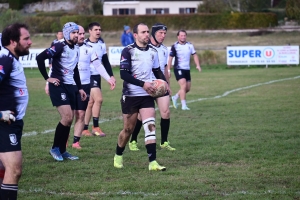 Rugby, R2 : Tence stoppe l&#039;hémorragie