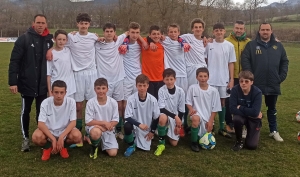 Yssingeaux : les footballeurs collégiens champions UNSS après un sans-faute