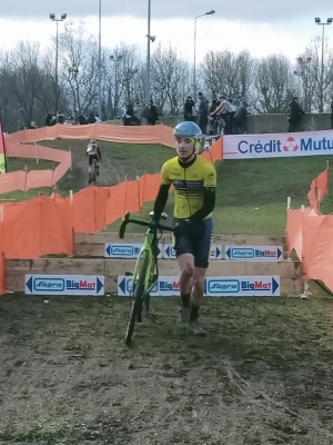 Cyclisme : le Vélo Club du Velay en déplacement au cyclo-cross de Méons