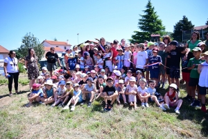 La Chapelle-d&#039;Aurec : un jardin et un poulailler tenus par les enfants