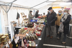 Bas-en-Basset : près de 70 exposants au marché de Noël d&#039;Anibal