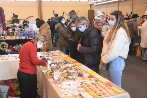 Bas-en-Basset : près de 70 exposants au marché de Noël d&#039;Anibal