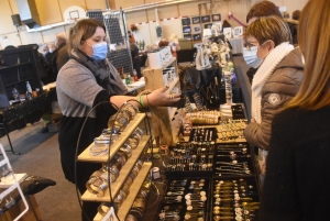 Bas-en-Basset : près de 70 exposants au marché de Noël d&#039;Anibal