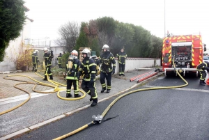 Monistrol-sur-Loire : les pompiers s&#039;entraînent dans une maison avant sa démolition