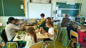 Les Villettes : écoliers et grands-parents dans la même classe pour des activités