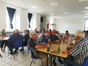 C’était la reprise au Club des aînés de Saint-Julien-du-Pinet