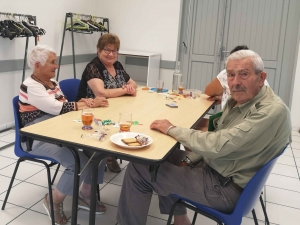 C’était la reprise au Club des aînés de Saint-Julien-du-Pinet