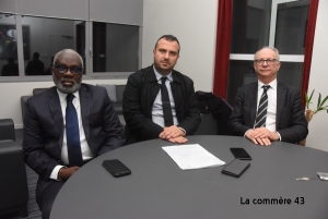 Abbas Badreddine (au centre) est le PDG de Plastica