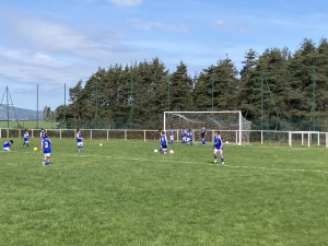 Les Villettes : les footballeurs U9-U10 avec de nouveaux maillots