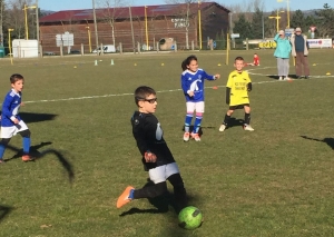 Les Villettes : les footballeurs U9-U10 avec de nouveaux maillots