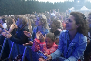 Sainte-Sigolène : Vianney emporte les foules au Festival des Brumes