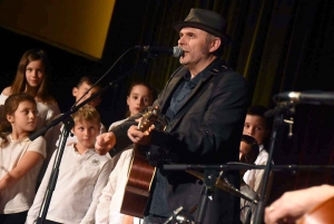 Saint-Maurice-de-Lignon : Yvan Marc et ses choristes en herbe séduisent le public