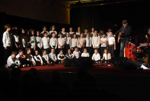 Saint-Maurice-de-Lignon : Yvan Marc et ses choristes en herbe séduisent le public