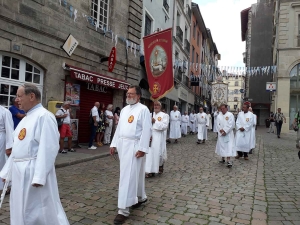 Puy-en-Velay : la Vierge Noire crève l&#039;écran pour l&#039;Assomption