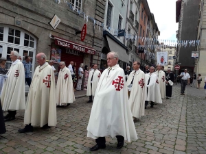 Puy-en-Velay : la Vierge Noire crève l&#039;écran pour l&#039;Assomption