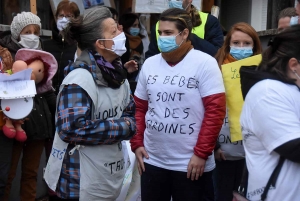 Plusieurs crèches manifestent à Yssingeaux, inquiètes de la réforme des modes d&#039;accueil (vidéo)