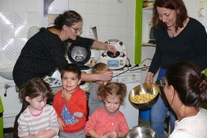 Grazac : une compote de pommes fait maison pour les écoliers