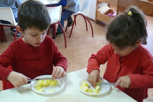 Grazac : une compote de pommes fait maison pour les écoliers