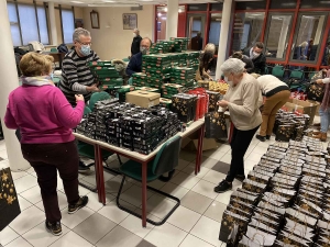 Bas-en-Basset : les colis de Noël prêts à être distribués aux aînés