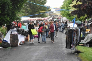 Yssingeaux : le vide-greniers de la Besse, c&#039;est toujours attrayant