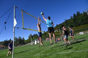 Yssingeaux : 21 équipes pour le premier tournoi de volley sur herbe