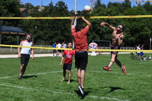 Yssingeaux : 21 équipes pour le premier tournoi de volley sur herbe