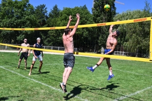 Yssingeaux : 21 équipes pour le premier tournoi de volley sur herbe