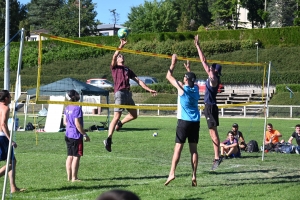 Yssingeaux : 21 équipes pour le premier tournoi de volley sur herbe