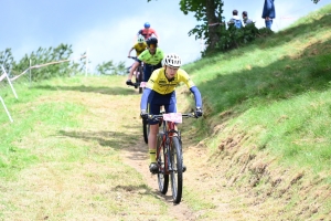 VTT à Montfaucon-en-Velay : la course des U15-U17