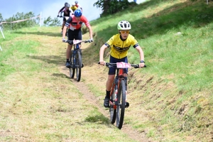 VTT à Montfaucon-en-Velay : la course des U15-U17