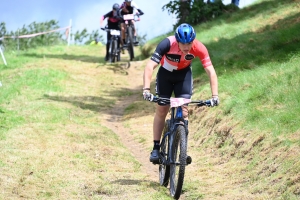 VTT à Montfaucon-en-Velay : la course des U15-U17