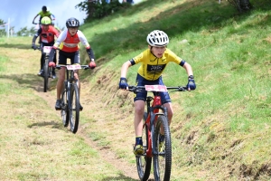 VTT à Montfaucon-en-Velay : la course des U15-U17