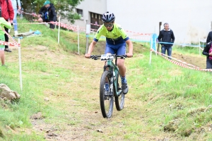 VTT à Montfaucon-en-Velay : la course des U15-U17