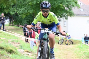 VTT à Montfaucon-en-Velay : la course des U15-U17