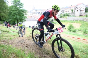 VTT à Montfaucon-en-Velay : la course des U15-U17