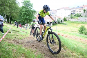 VTT à Montfaucon-en-Velay : la course des U15-U17